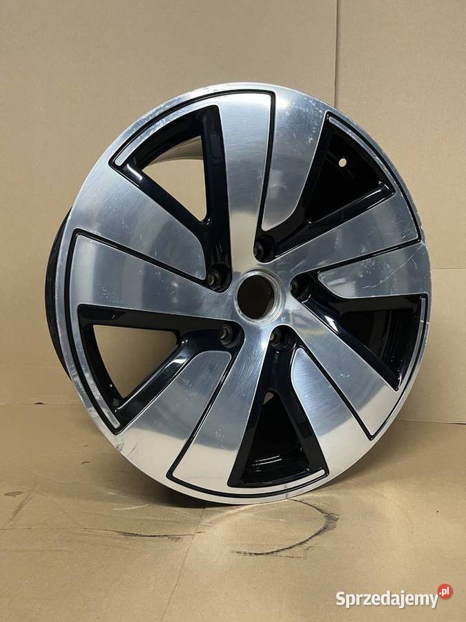 Felga Porsche Taycan 9J1601025C 10Jx19 ET47 Opony i felgi Gostyń