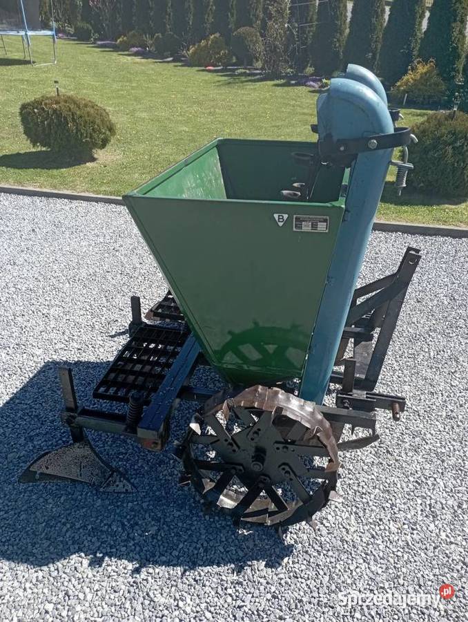 Sadzarka do ziemniaków Agco Siewniki i sadzarki Mała