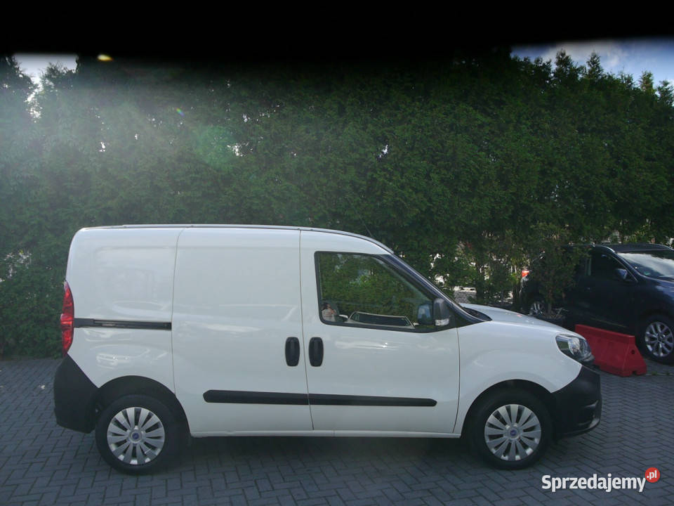 Fiat Doblo Bezwypadkowy Stan b z Niemiec ASR (kontrola trakcji) śląskie Częstochowa