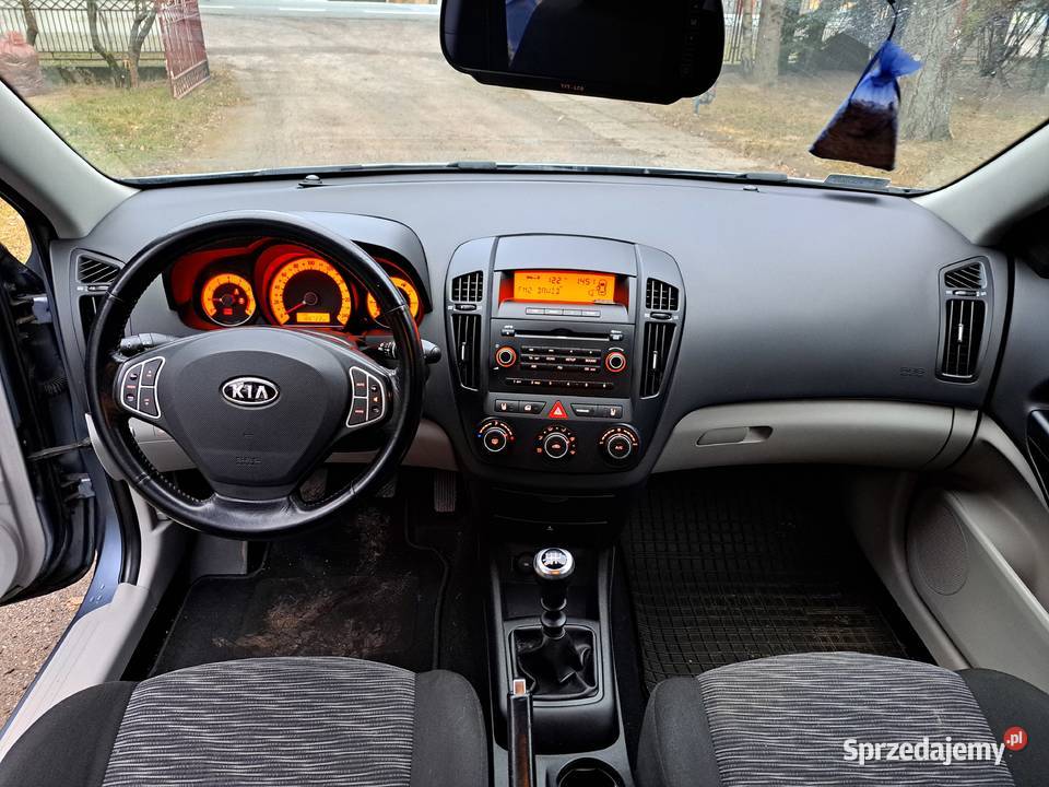 KIA CEED 14 benzyna 2 komplety kół bez korozji kamera cofania Sandomierz