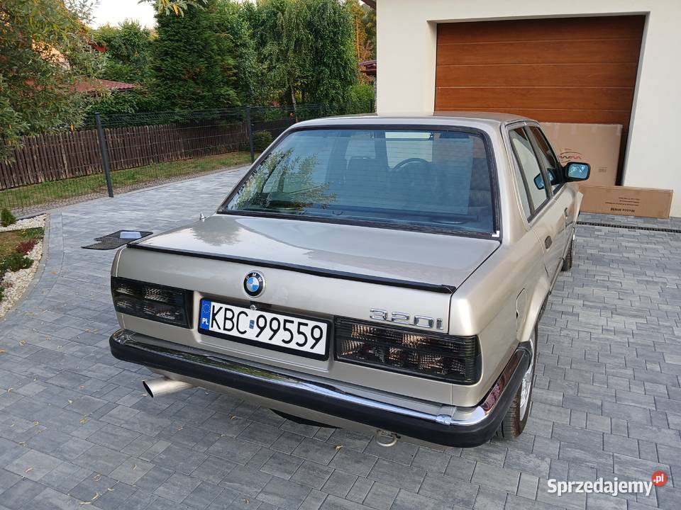 Piękna E30 320i zero rdzy oryginał Hiszpania Seria 3 małopolskie Bochnia