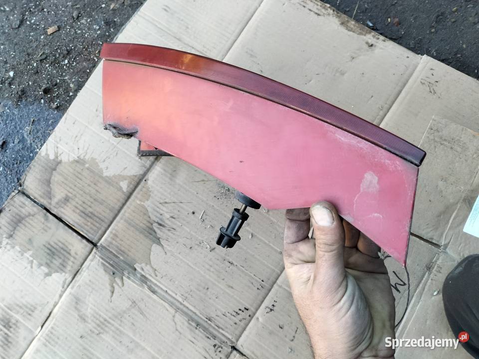 FORD FOCUS MK1 LAMPA TYŁ TYLNA PRAWA sprzedam