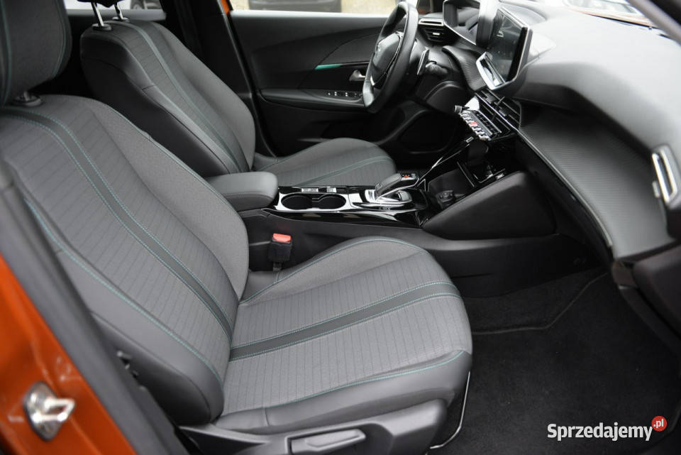 Peugeot 2008 12 130 Automat Full LED Navi Kamera