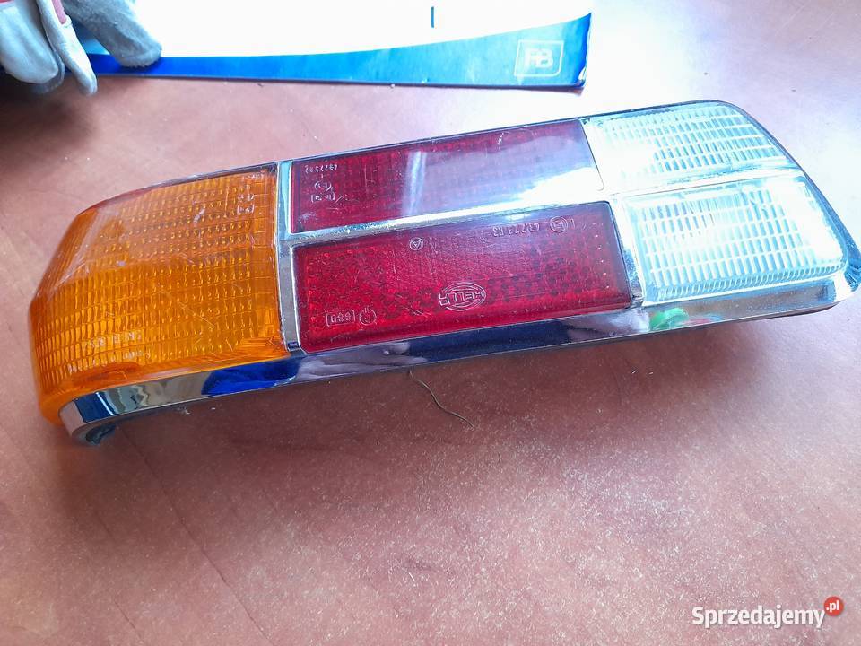 Audi 100 C1 lampa tylna prawa Goleniów