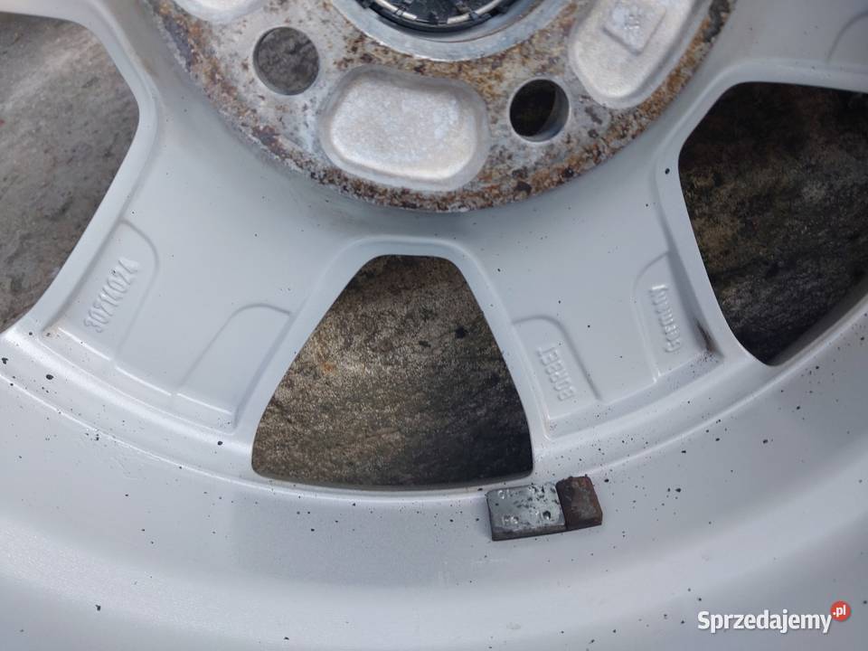 Felgi Volvo XC70 V70 5x108 16 et50 aluminiowe Wąwolnica