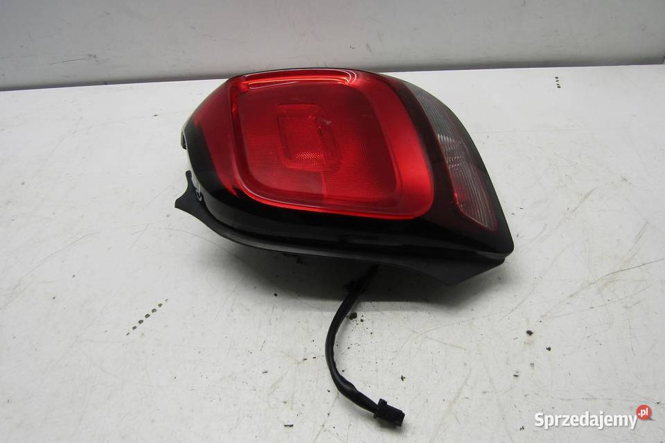 LAMPA TYLNA PRAWY TYŁ CITROEN C1 II osobowe