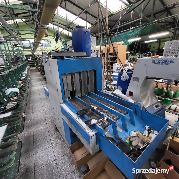 Działka z budynkiem produkcyjno magazynowo Hale i magazyny Praszczyki