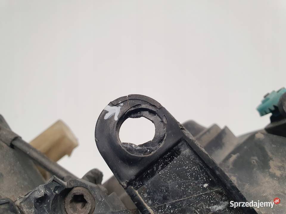 LAMPA PRAWA Opel Astra G II 9809r PRZEDNIA prawy