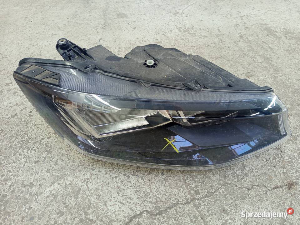 Reflektor prawy VW caddy 20 roku orginalny Lampy przednie Rzeszów