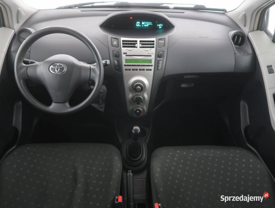Toyota Yaris 10 VVTi Motoryzacja