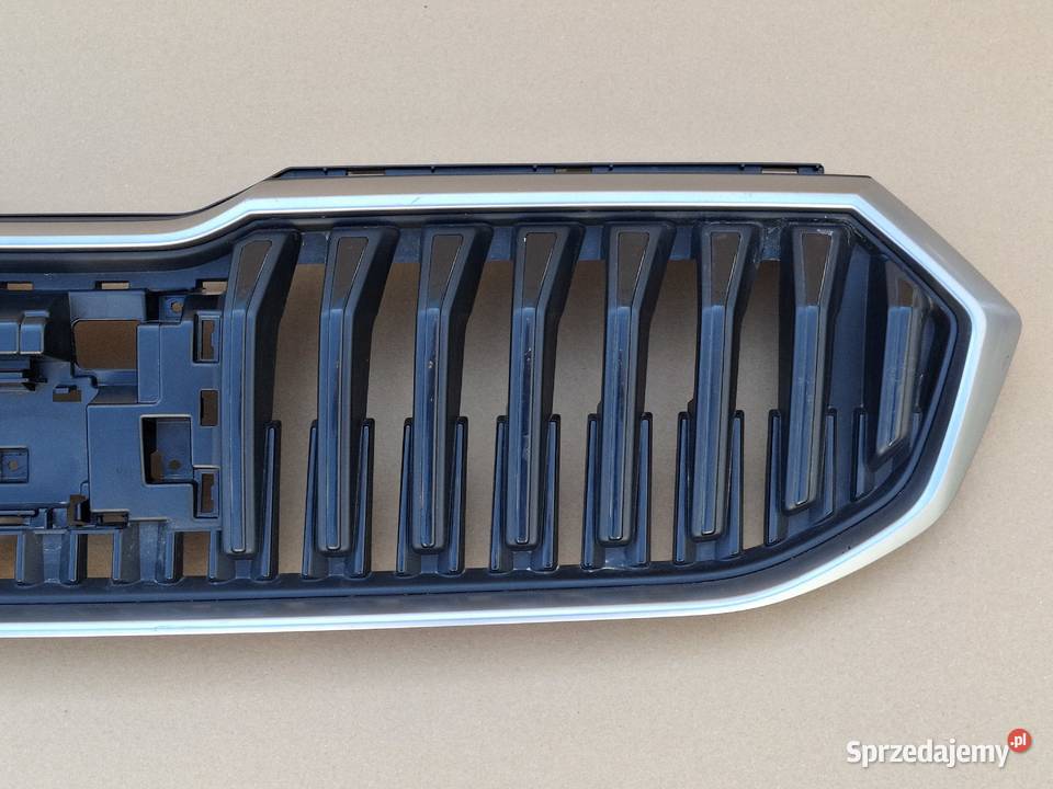 SKODA SUPERB IV 4 GRILL ATRAPA CHŁODNICY Bieleń