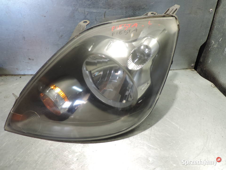 FORD FIESTA MK6 LIFT REFLEKTOR LAMPA LEWY PRZÓD Rok produkcji 2008 Nowy Sącz