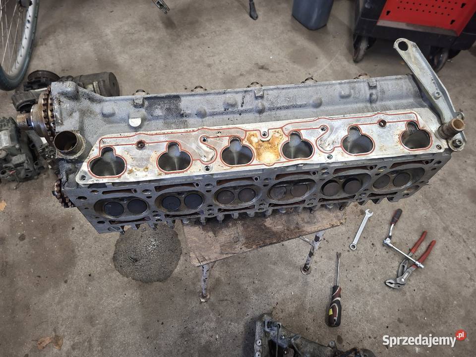 Mercedes w124 głowica cylindrów m104 1040161101 osobowe Parczew