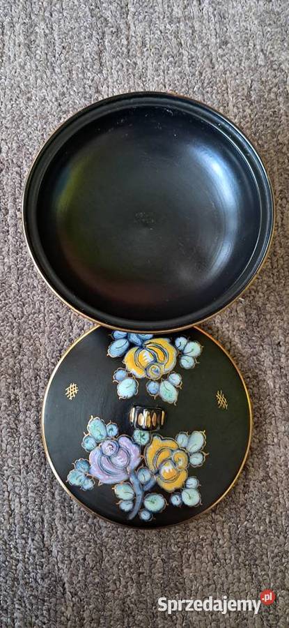 Pucharek Miska z pokrywką Ceramika sygnowana Suwałki