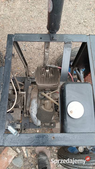 Traktorek sam WSK Dzik Łubie