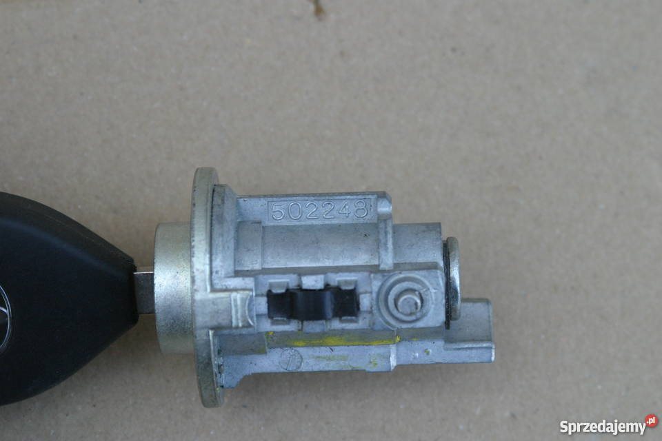 TOYOTA KLUCZYKI BEMBENEK ZAPADKA STACYJKA ZAMEK osobowe Bieleń