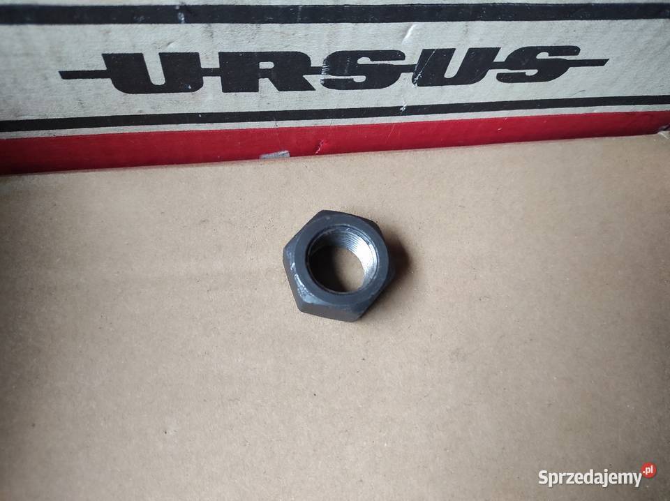 Szpilka plus nakrętka koła tył Ursus C330 M ZM Warszawa