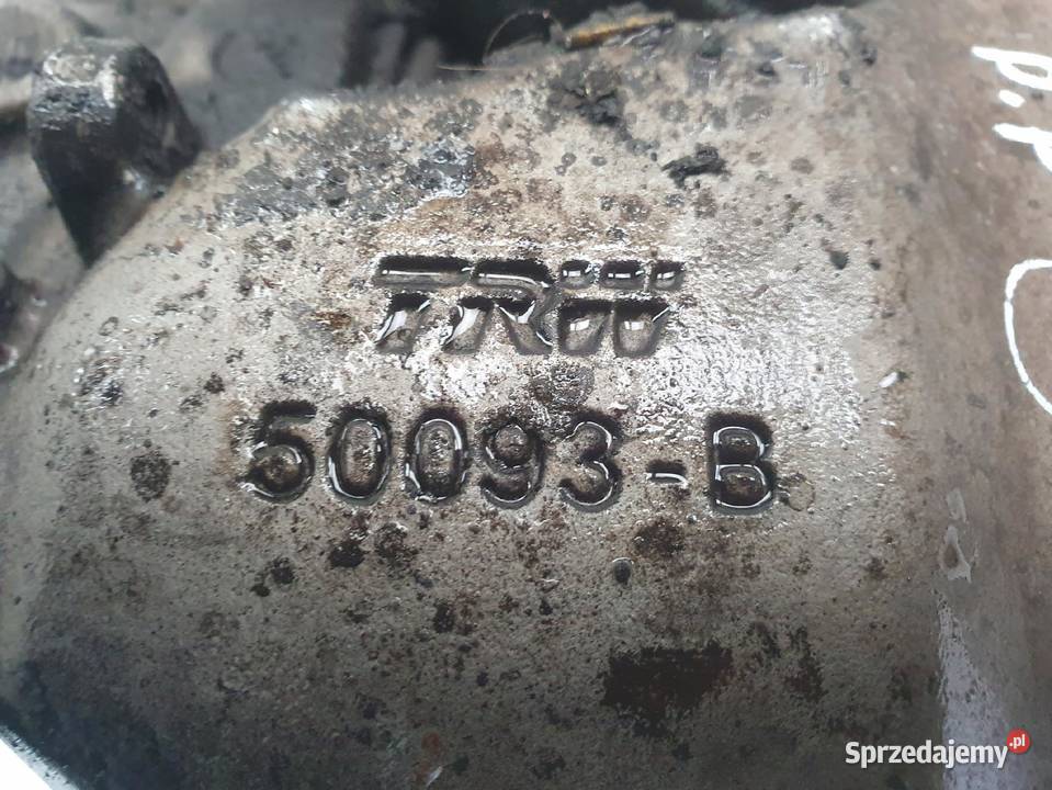 Mercedes A205 W205 PRAWY PRZEDNI ZACISK osobowe Rudka