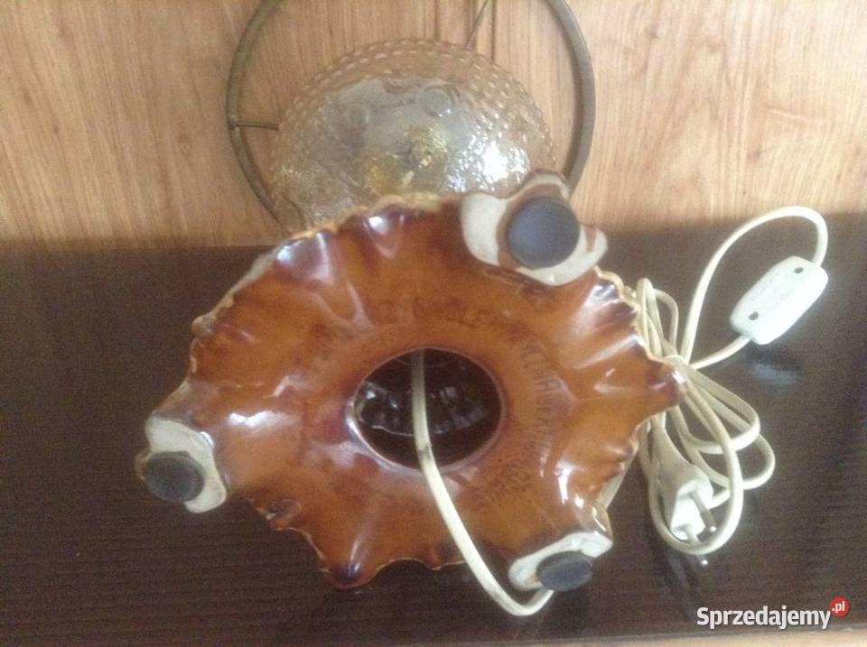 Lampa naftowa z zasilaniem elektrycznym lata PRL