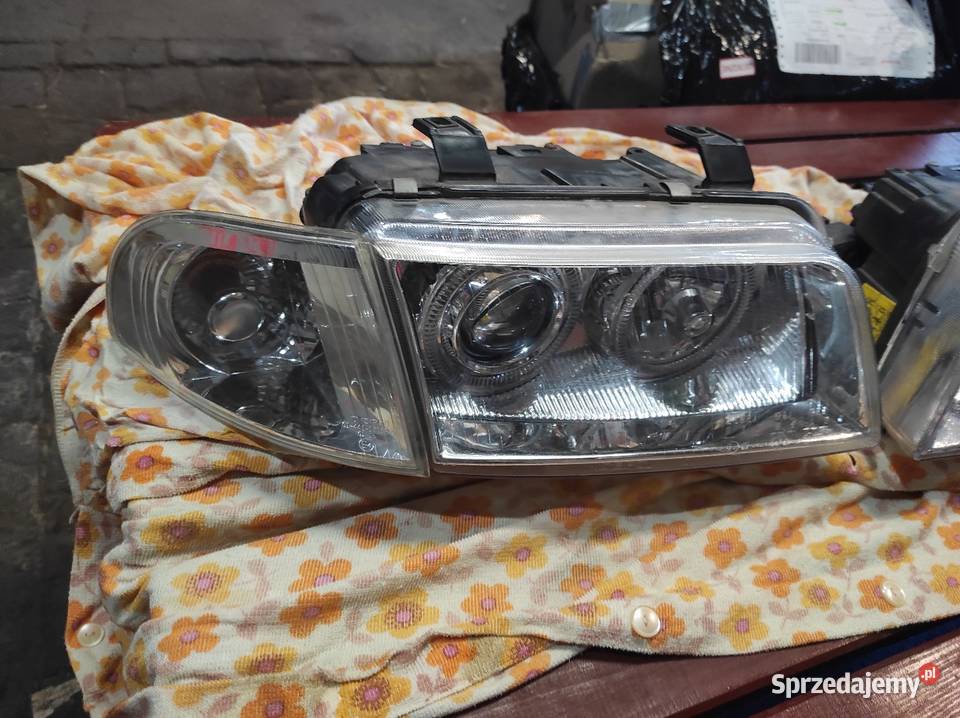 Audi a4b5 lampy nowe Lampy przednie Bolesławiec