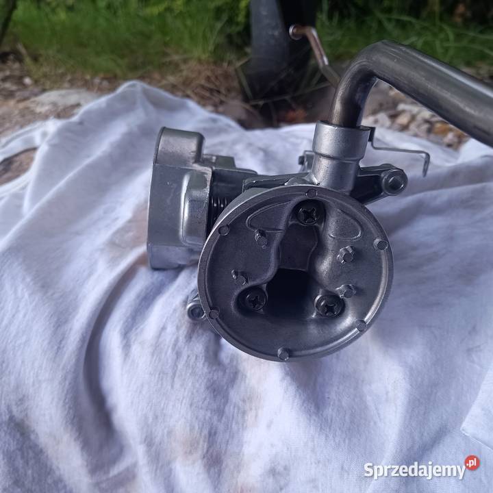 Yamaha v vmx 1200 pompa oleju w całości na