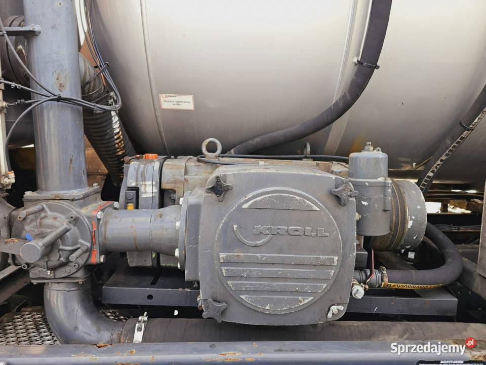 Mercedes WUKO KROLL KOMBI DO CZYSZCZENIA KANAŁÓW Daleszyce