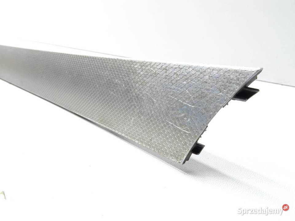 LISTWA DRZWI PRAWY PRZÓD PRAWA PRZEDNIA Części samochodowe