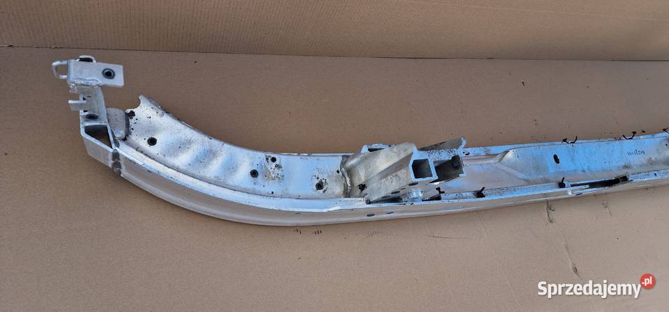 VOLVO FH4 BELKA ZDERZAK