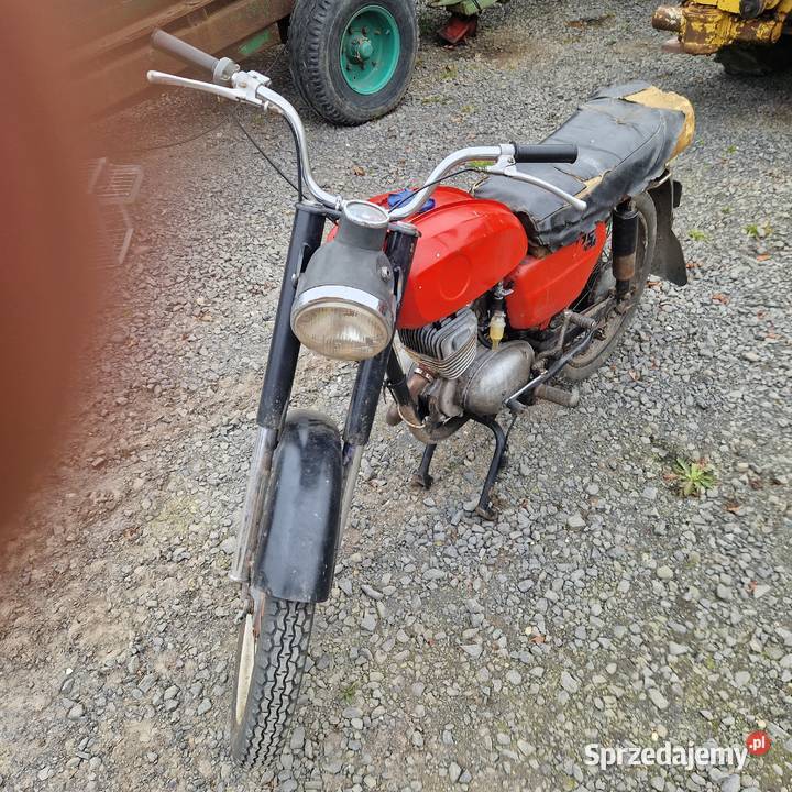 Motocykl Wsk na chodzie
