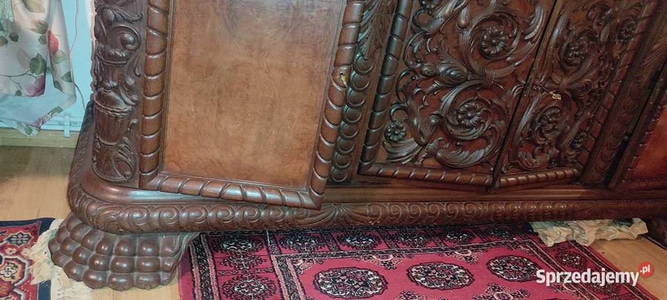 Neorenesansowa komoda na lwich łapach rzeźbiona Sypniewo