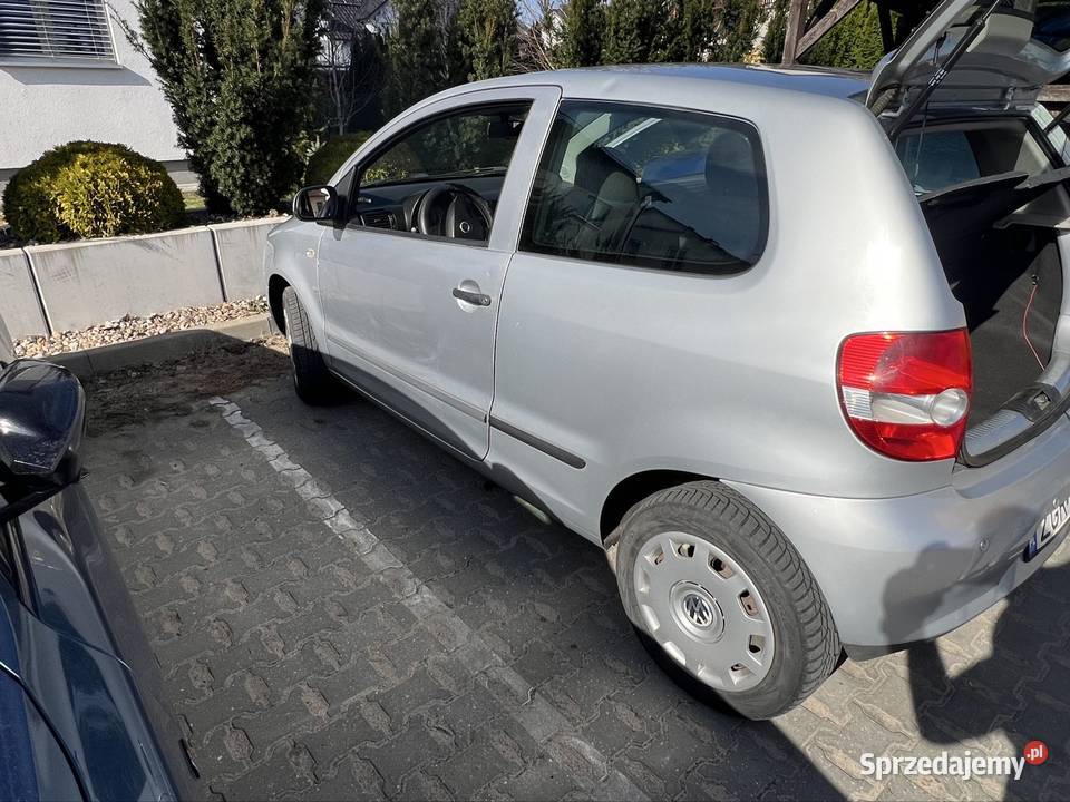 Vw fox 12 benzyna radio