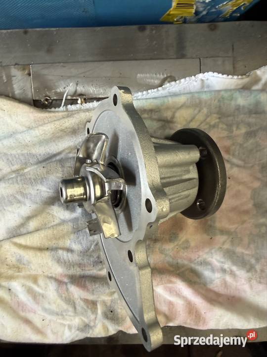 Pompa wody toyota 161107815671 Stalowa Wola