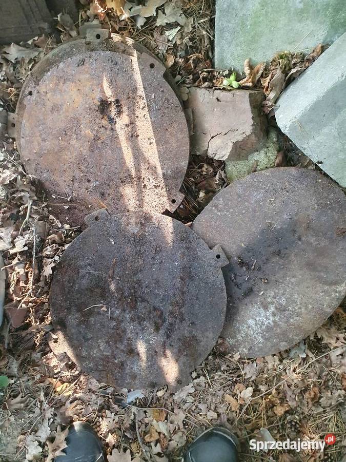 Żeliwne włazy okrągłe tarcze robocze starej Warszawa sprzedam