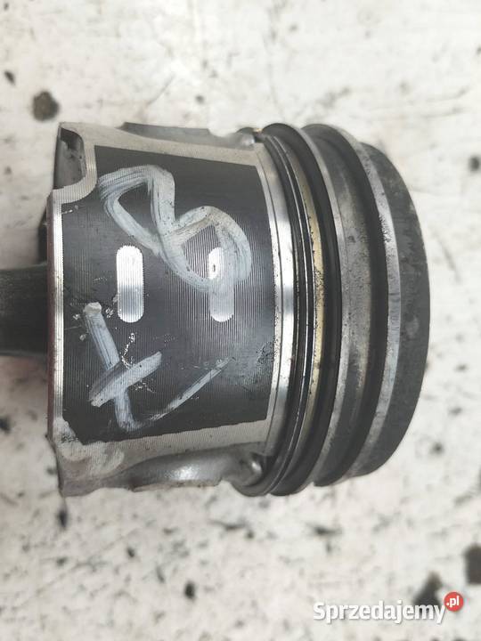 TŁOK KORBOWÓD 75L101 16 HDI Ford Fiesta Mk7