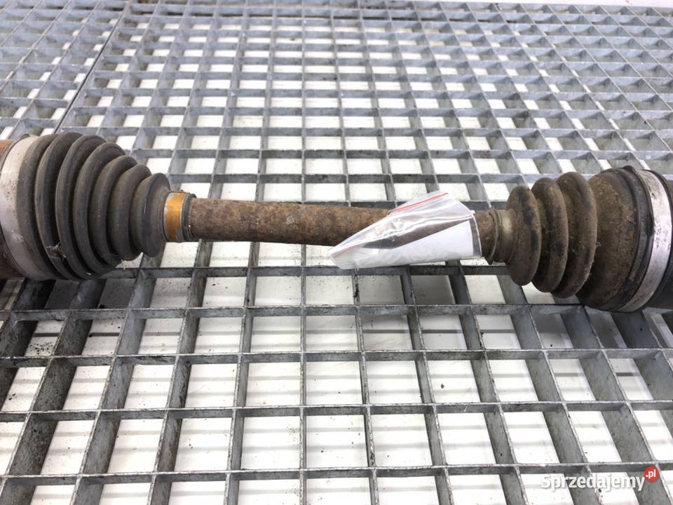 PÓŁOŚ PRAWY PRZÓD SUZUKI GRAND VITARA II 19 129 osobowe