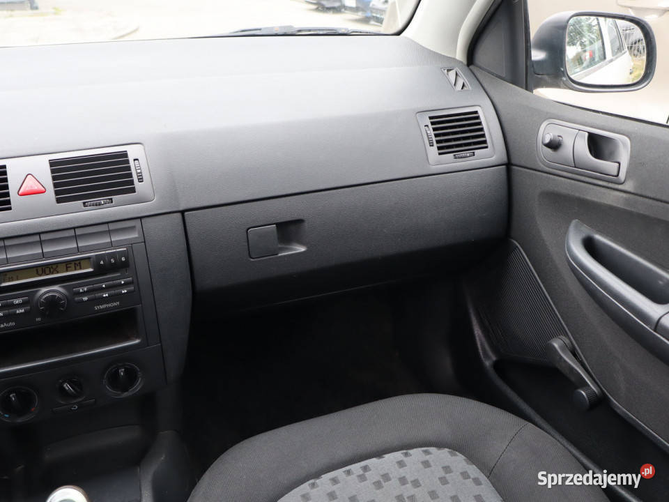 Skoda Fabia 12 manualna