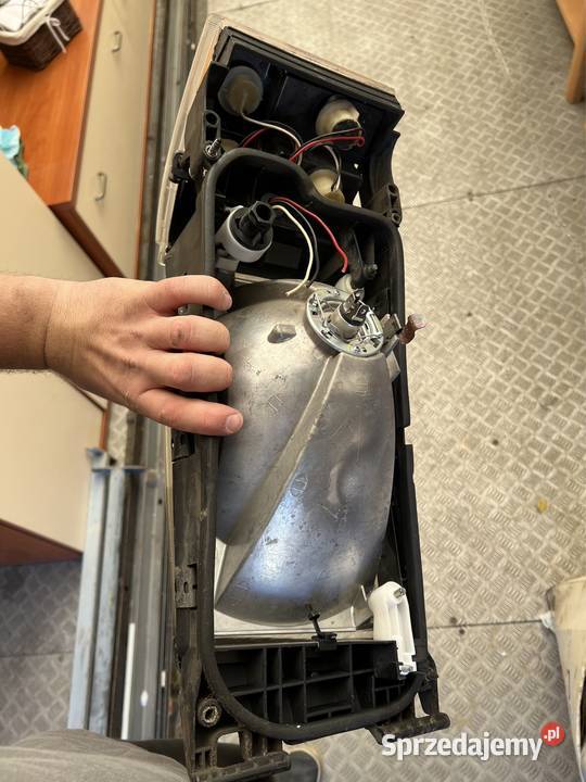 Lampy scania r komplet Dębogórze sprzedam