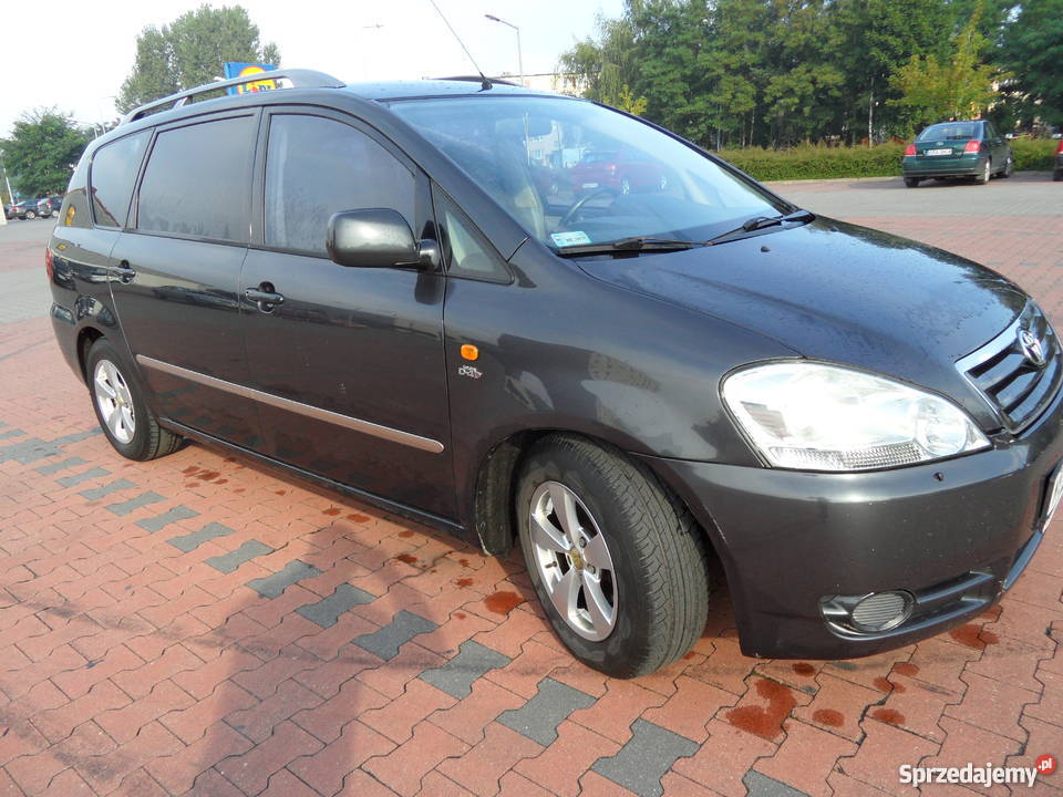 Toyota avensis verso 2002