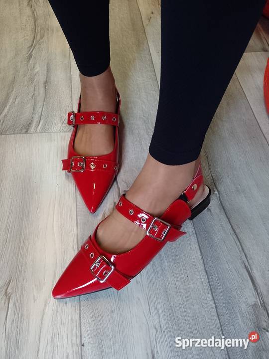 4243 Czerwone baleriny wieczorowe z odkrytą Kraków