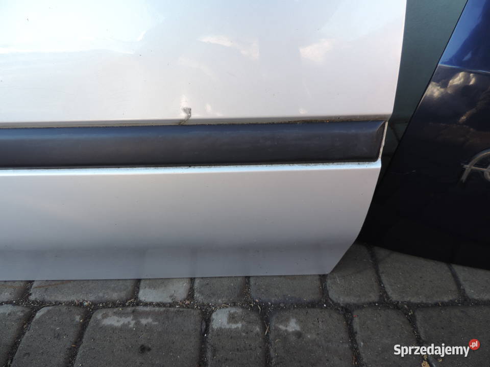 HONDA CIVIC 6 HB DRZWI PRAWE PRZEDNIE NH614M Nowy Sącz sprzedam