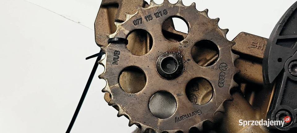 POMPA OLEJOWA AUDI A8 D3 077115105J osobowe kujawsko-pomorskie Lipno