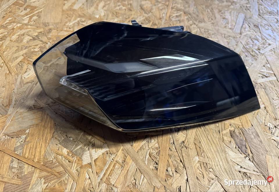 Lampa tył tylna prawa rh w błotnik peugeot 2008 Sieraków