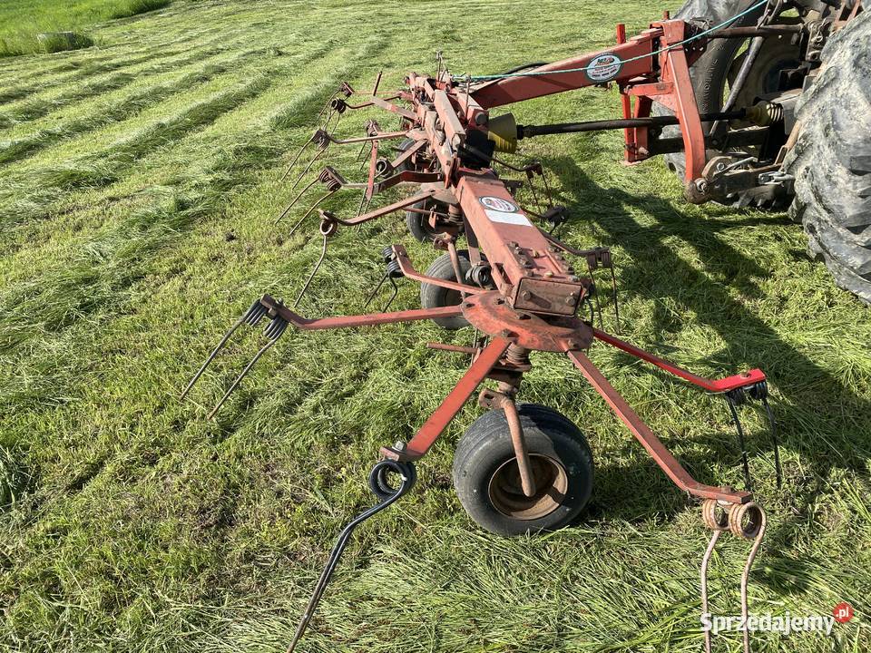 Przetrząsacz przetrząsarka karuzelowa Fella Trawy, słoma Jabłonowo Pomorskie