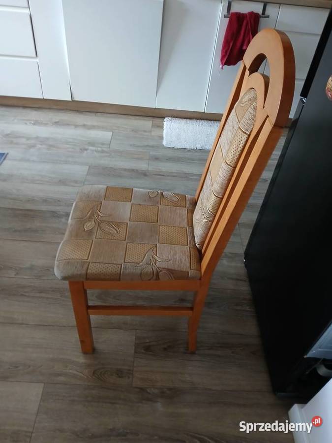 Krzesla 6 z pokrowcami Oława
