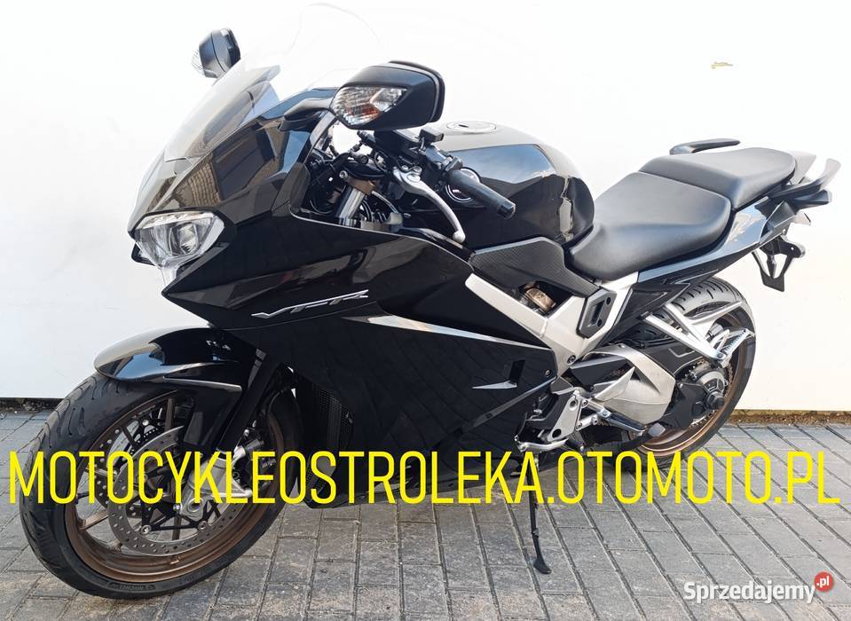 Honda VFR 800 ABS TCS motocykl w pełnym 802cm3 sprzedam