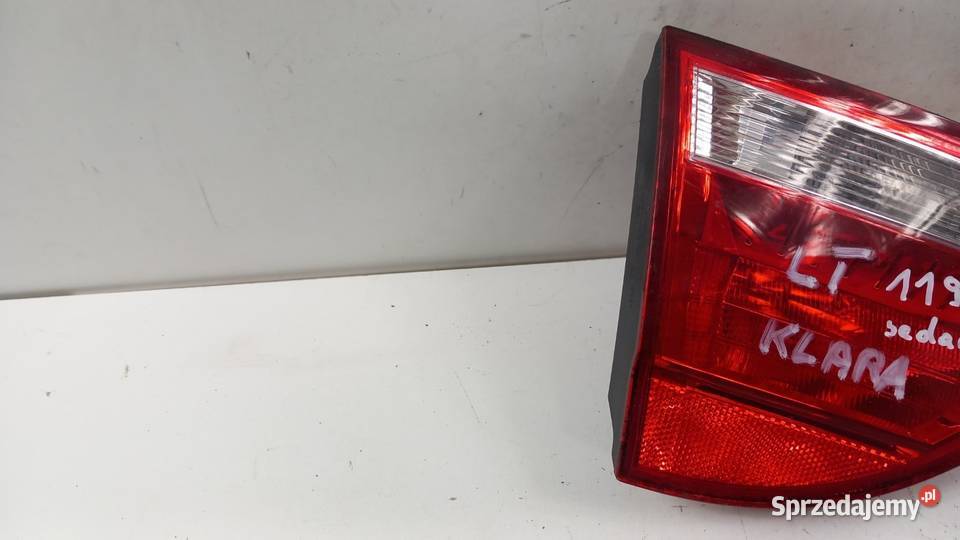 SEAT EXEO SEDAN LAMPA TYŁ LEWA W KLAPĘ