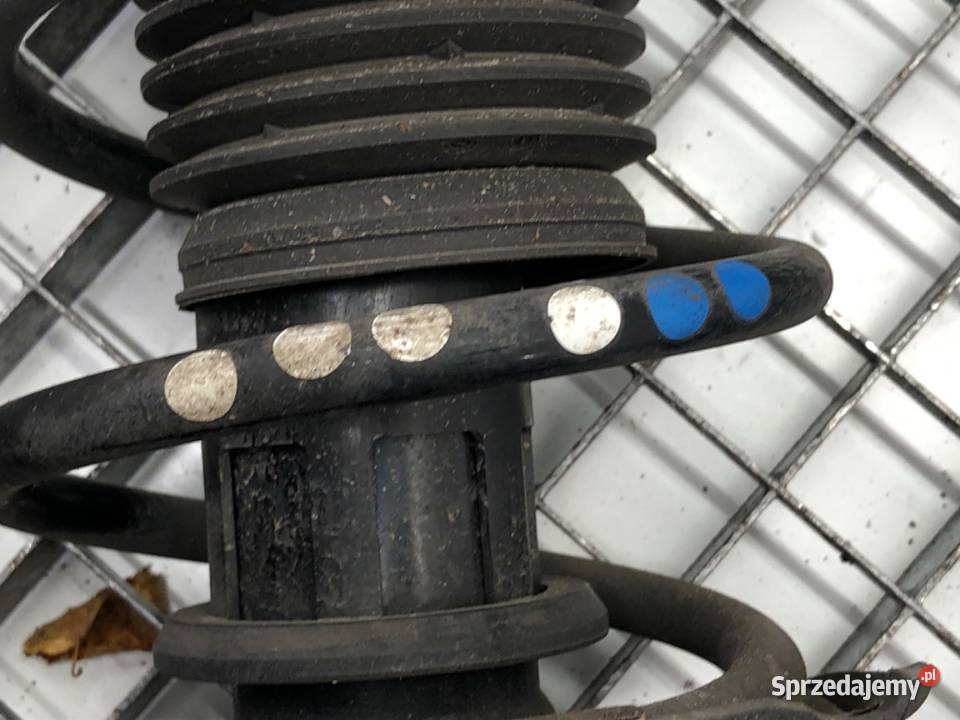 AMORTYZATOR PRAWY PRZÓD ZE SPRĘŻYNĄ SKODA KAMIQ