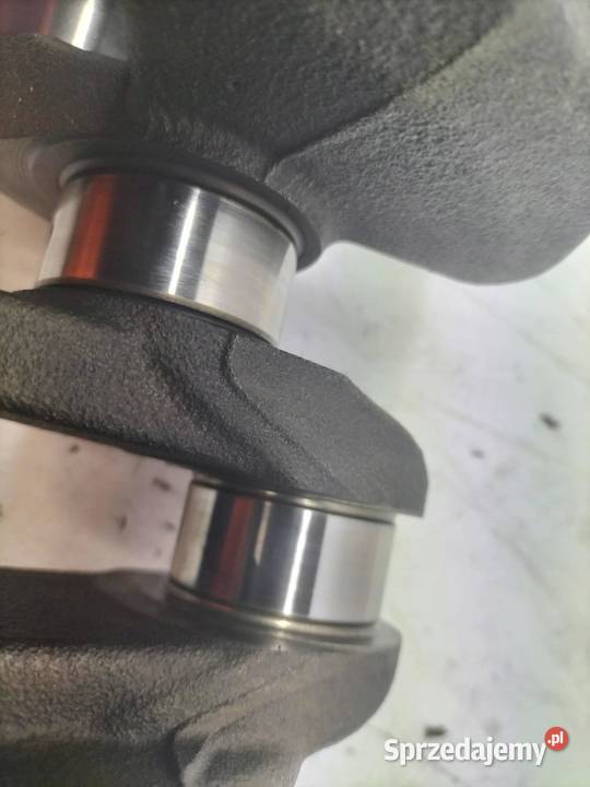 WAŁ KORBOWY 00 900 TCE Renault Clio III 20052014 Rok produkcji 2013