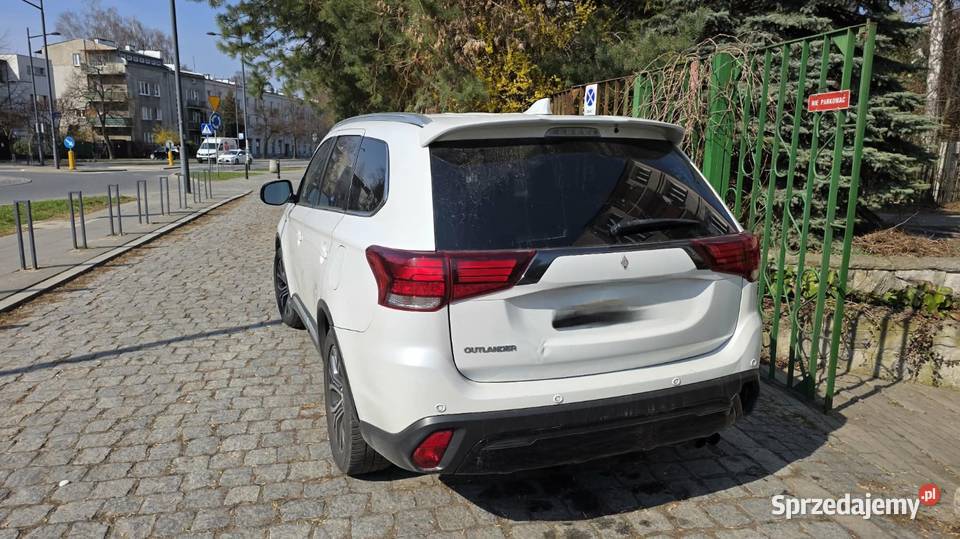 Mitsubishi Outlander III 30 V6 gaz czujnik parkowania