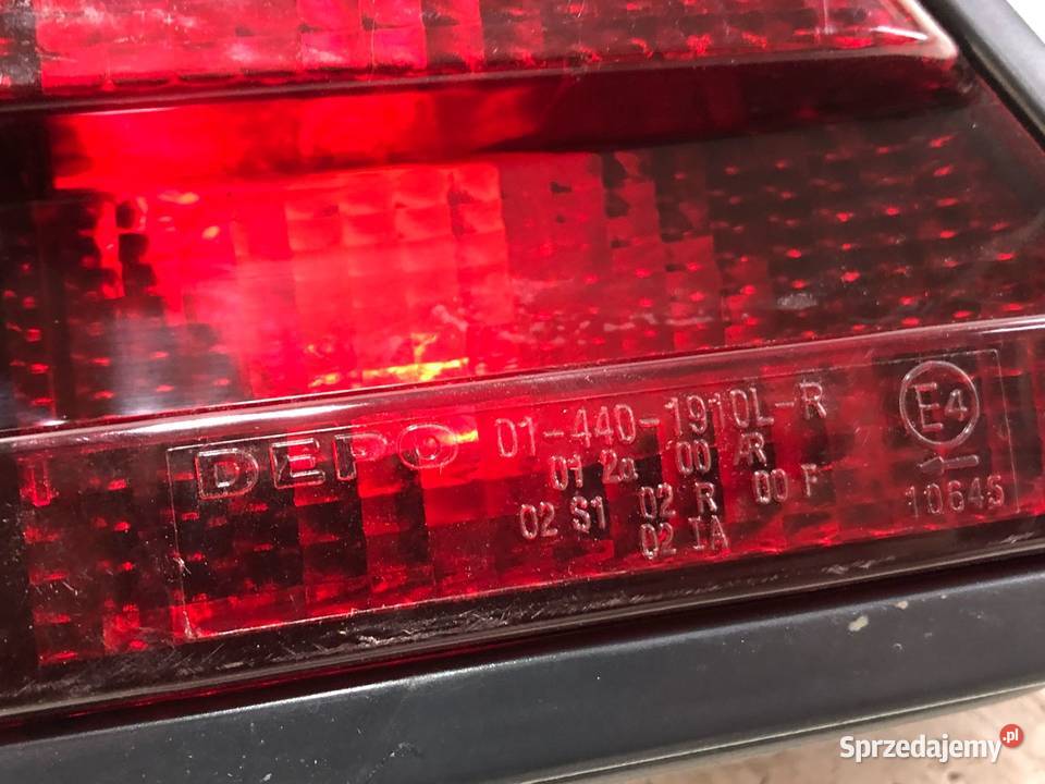 MERCEDES W124 1994061996 SEDAN Lampa tylna lewa Skarżysko-Kamienna